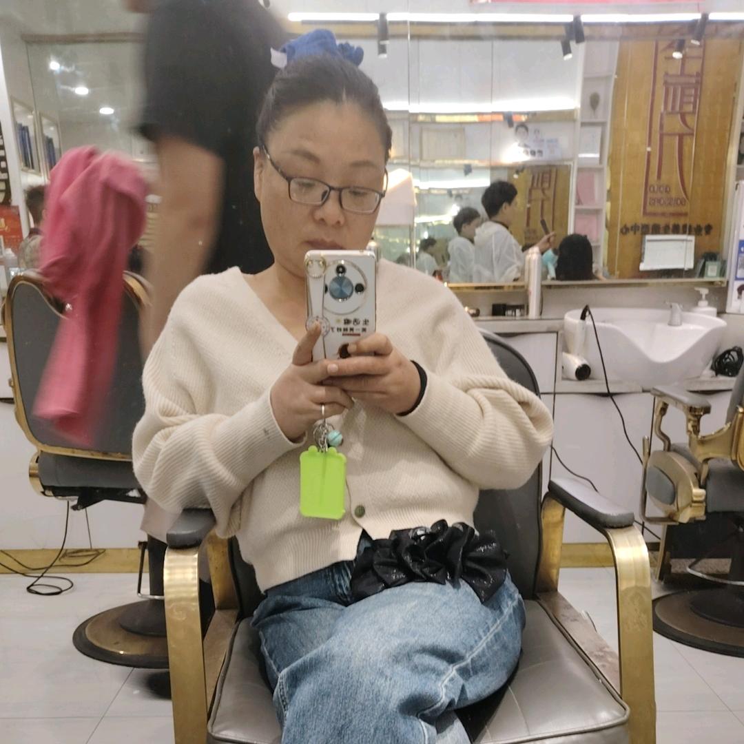 嘉顺回收礼品，夏美丽