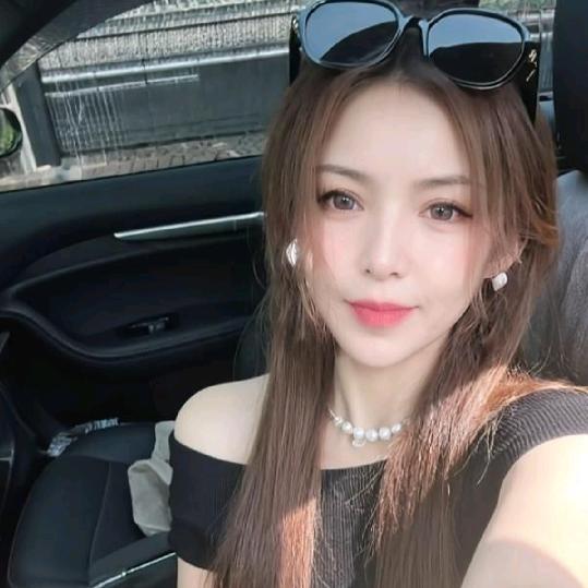 百变美女