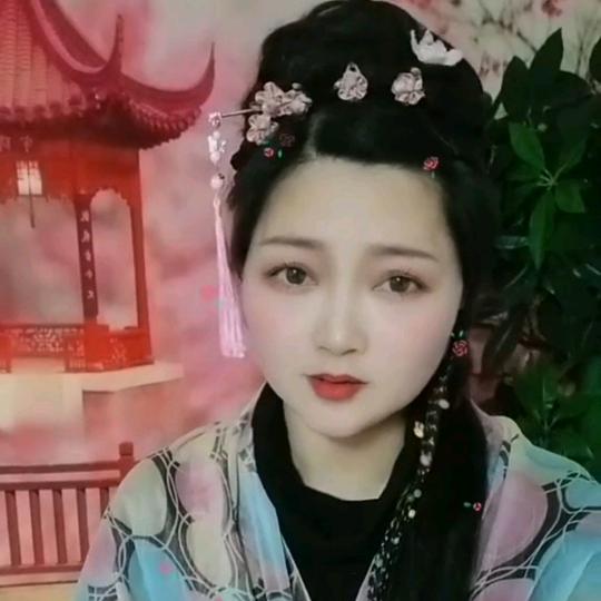 越迷我是芳姐，对口音，文化小学一年半