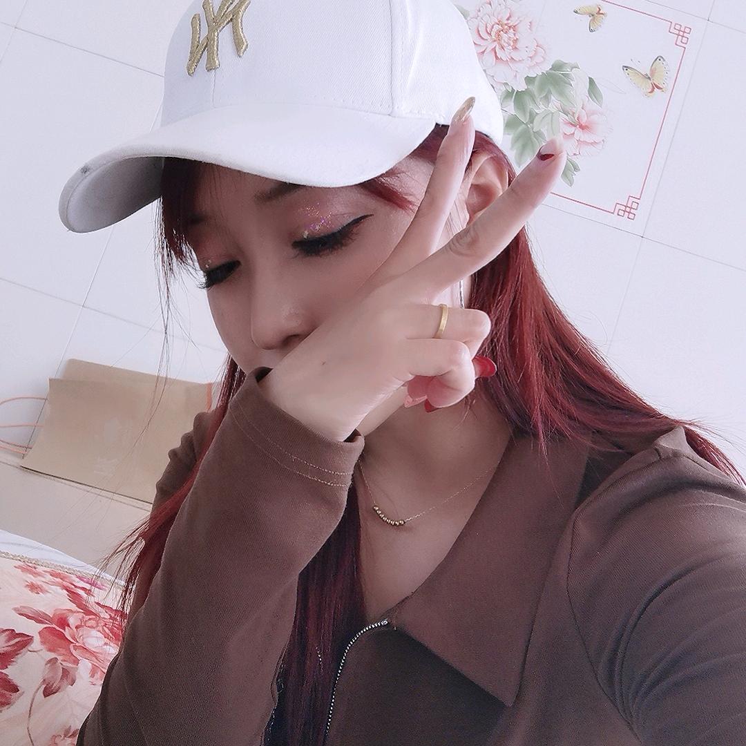 做彩钢的小俩口