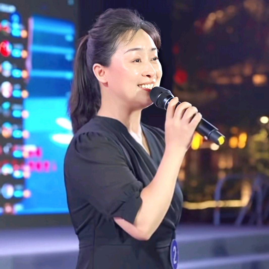杨岚，为你歌唱