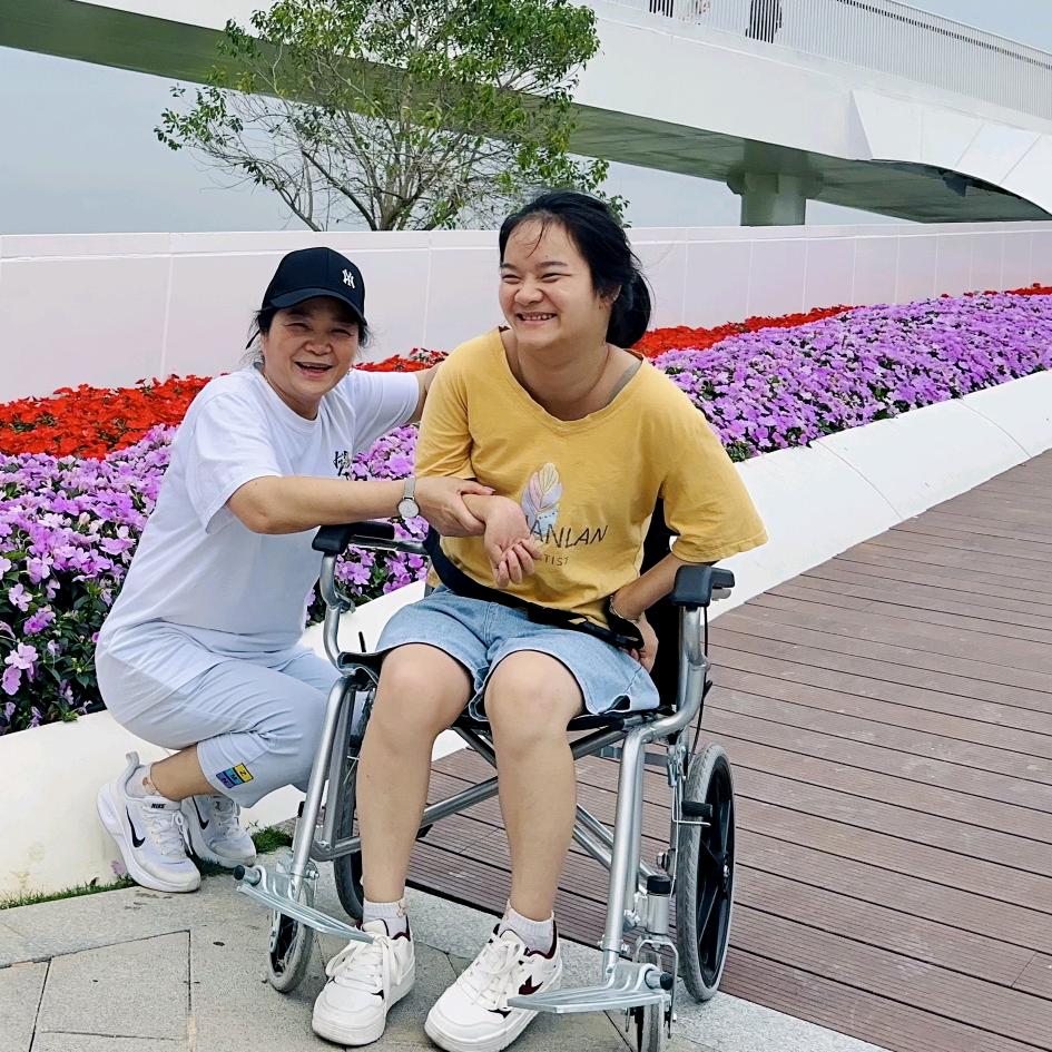 依纯女装工厂好货