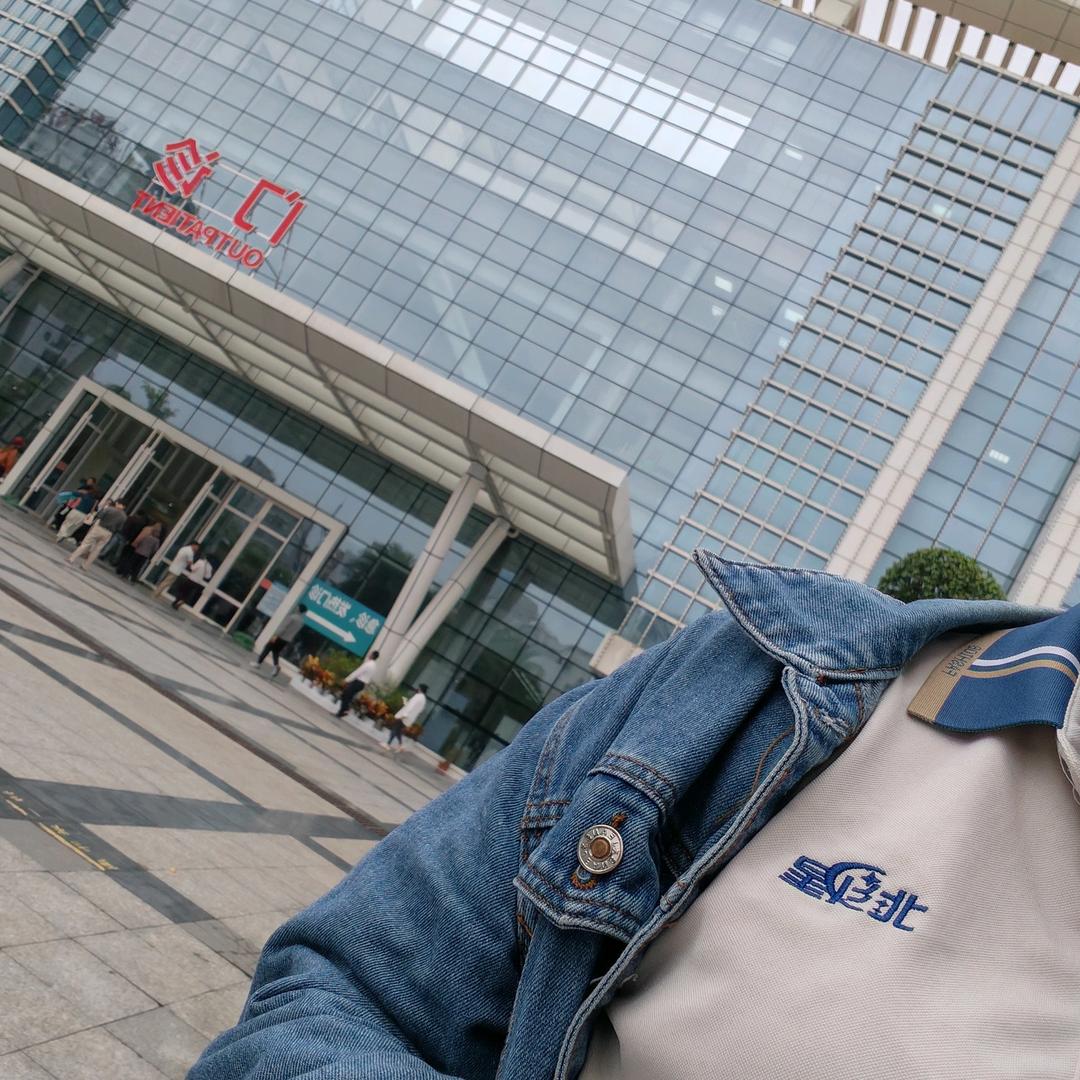 星宝陪诊陪护英子