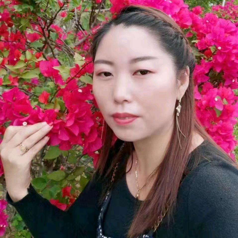 人都是活在别人的议论当中