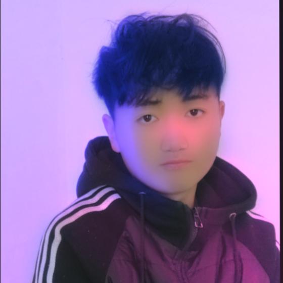 阿旭  00后