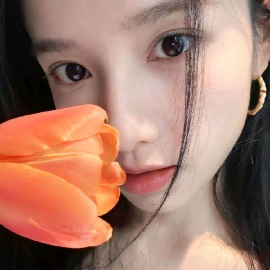 -Mina.