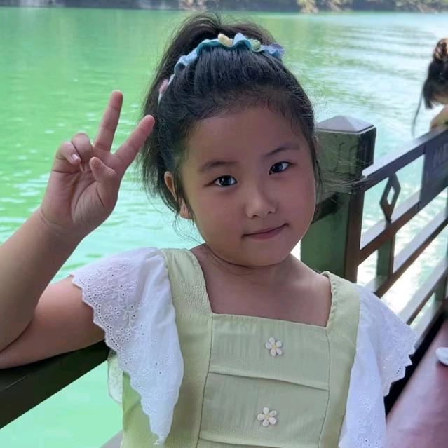 妍妍爱读书