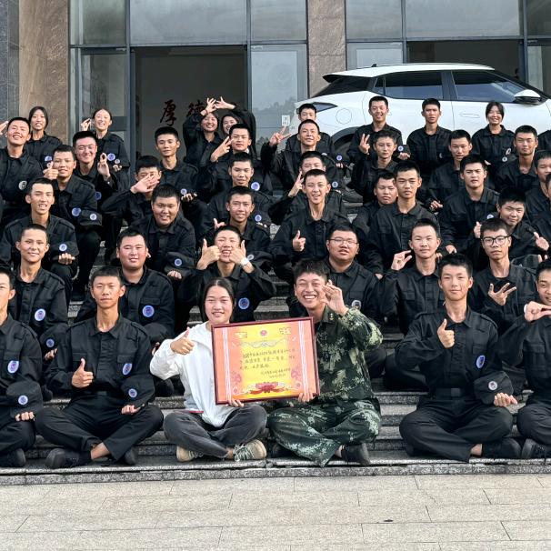 广东化州司法学校钟泽浩教官