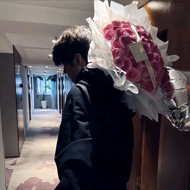 潔少爷