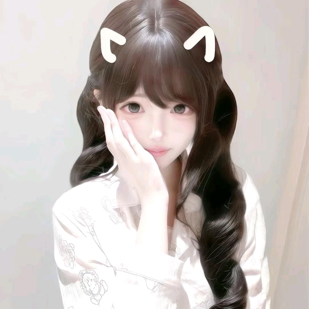 悦悦.