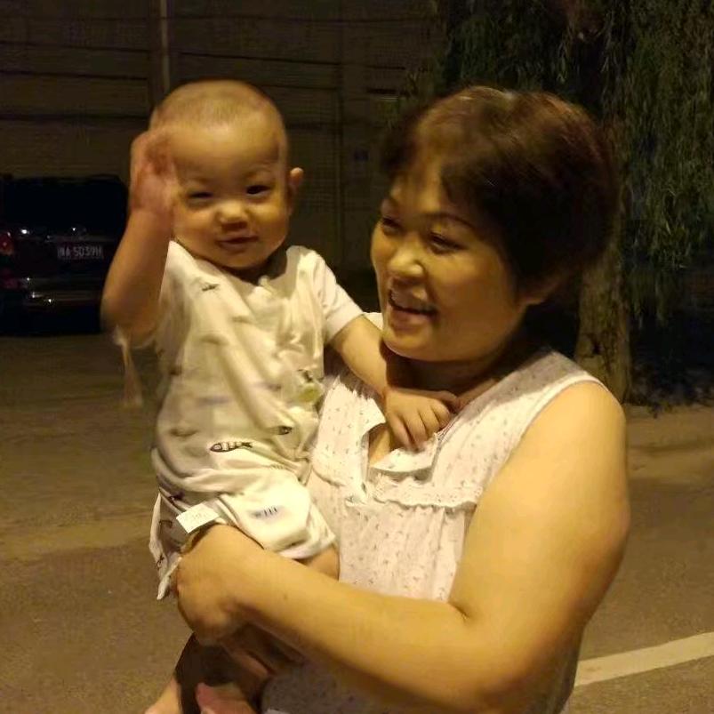 宝奶奶来抖音创业呢