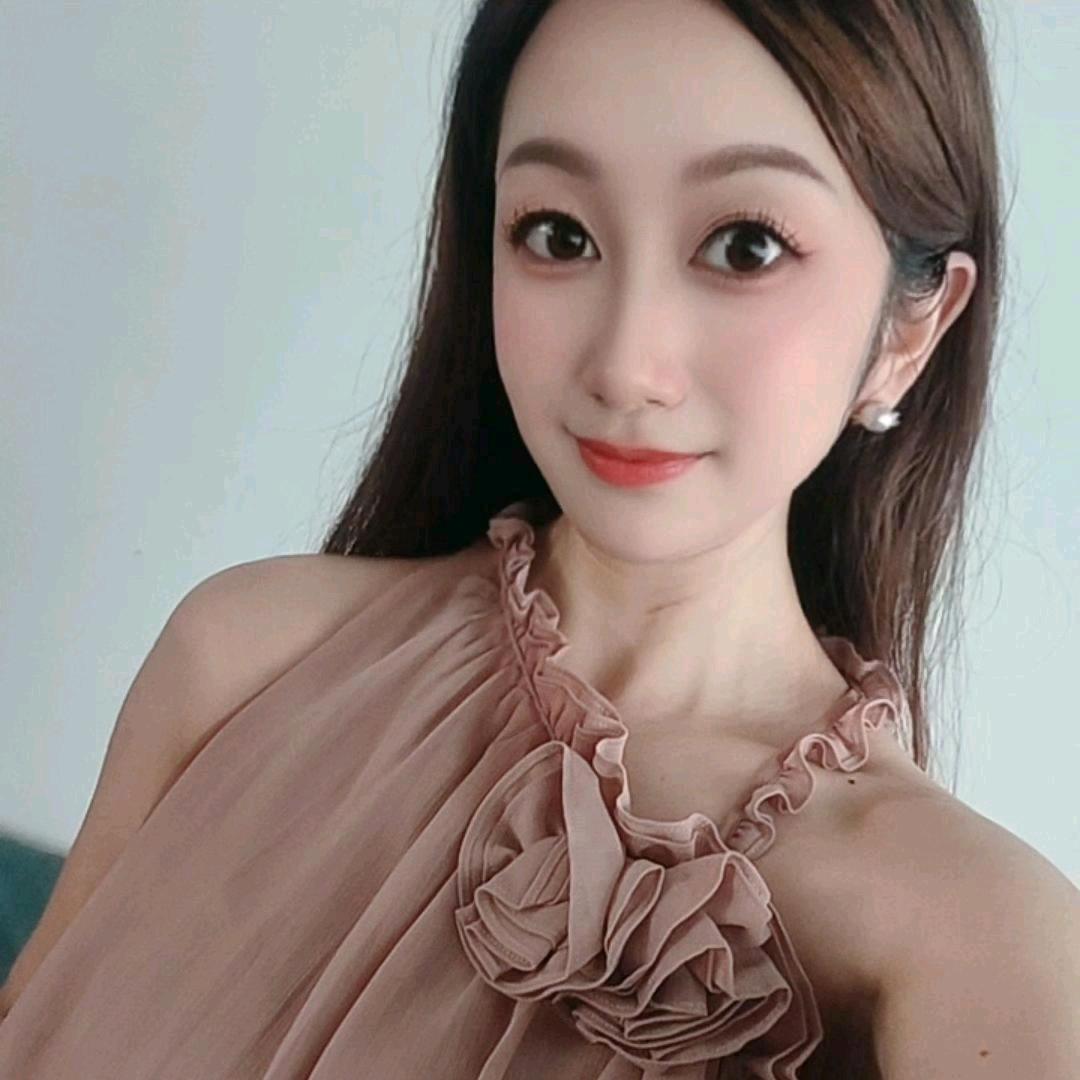 幸福的微笑😊