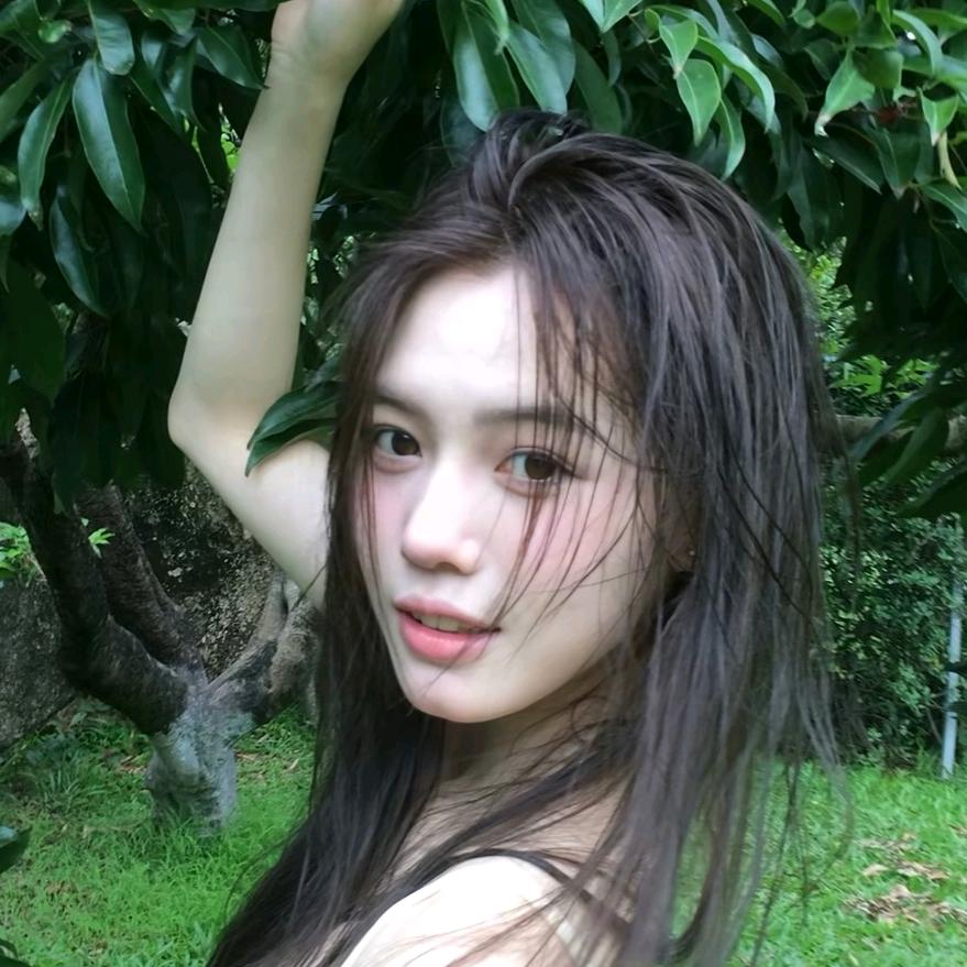 蓝海里的小螃蟹