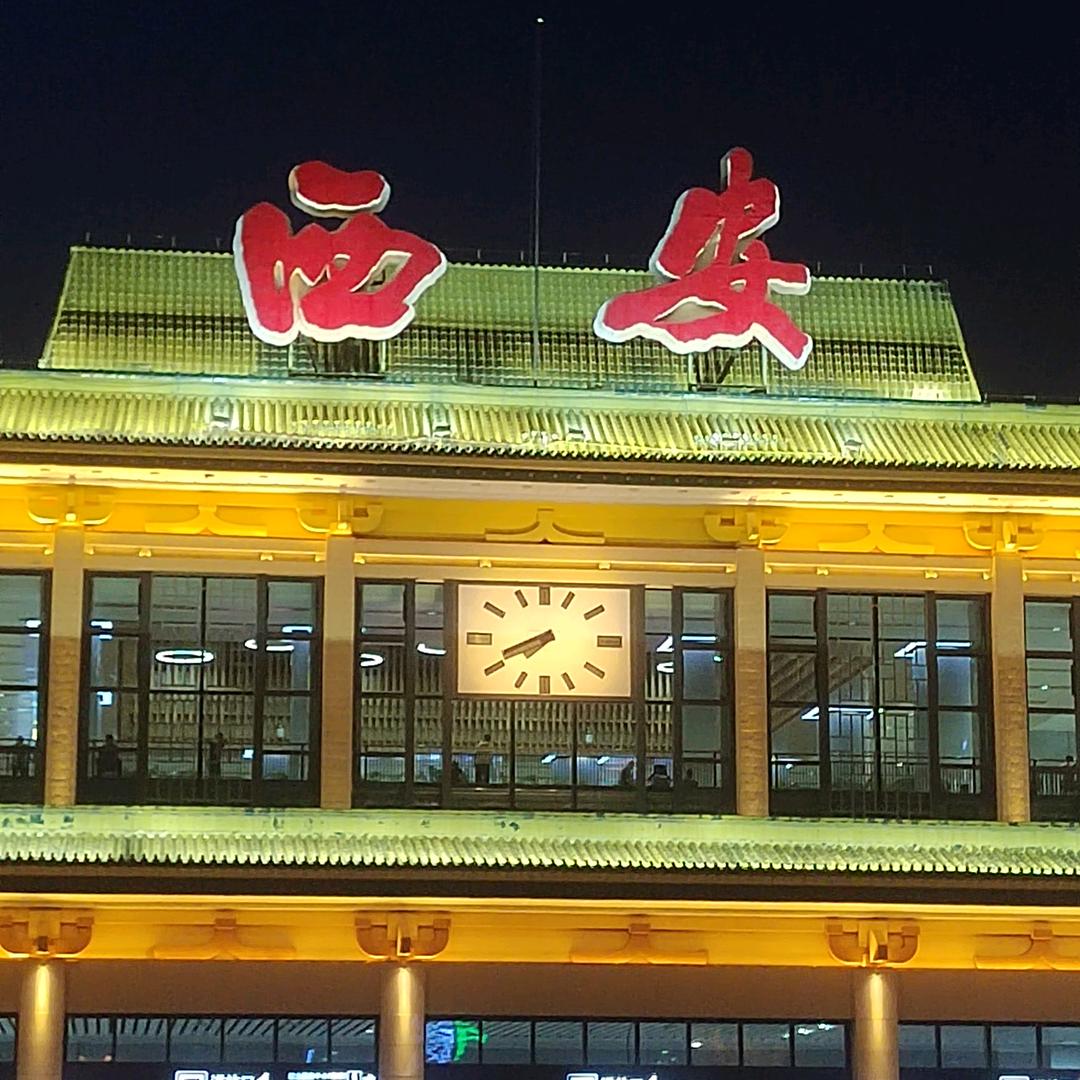 雨中漫步( ﹡ˆoˆ﹡ )
