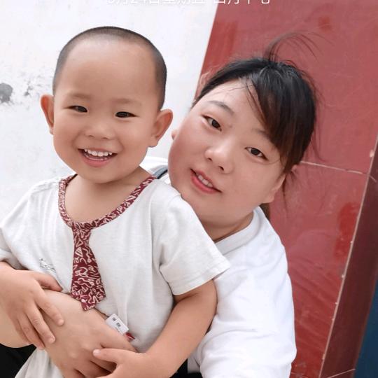 贝小小