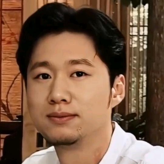 村里先生有故事玩碎银石