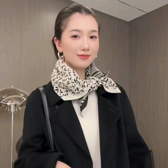 巾彩姑娘搭配局