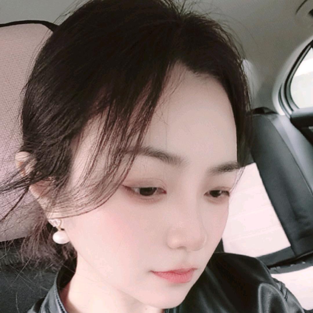 🌸 倚窗听雨🍊