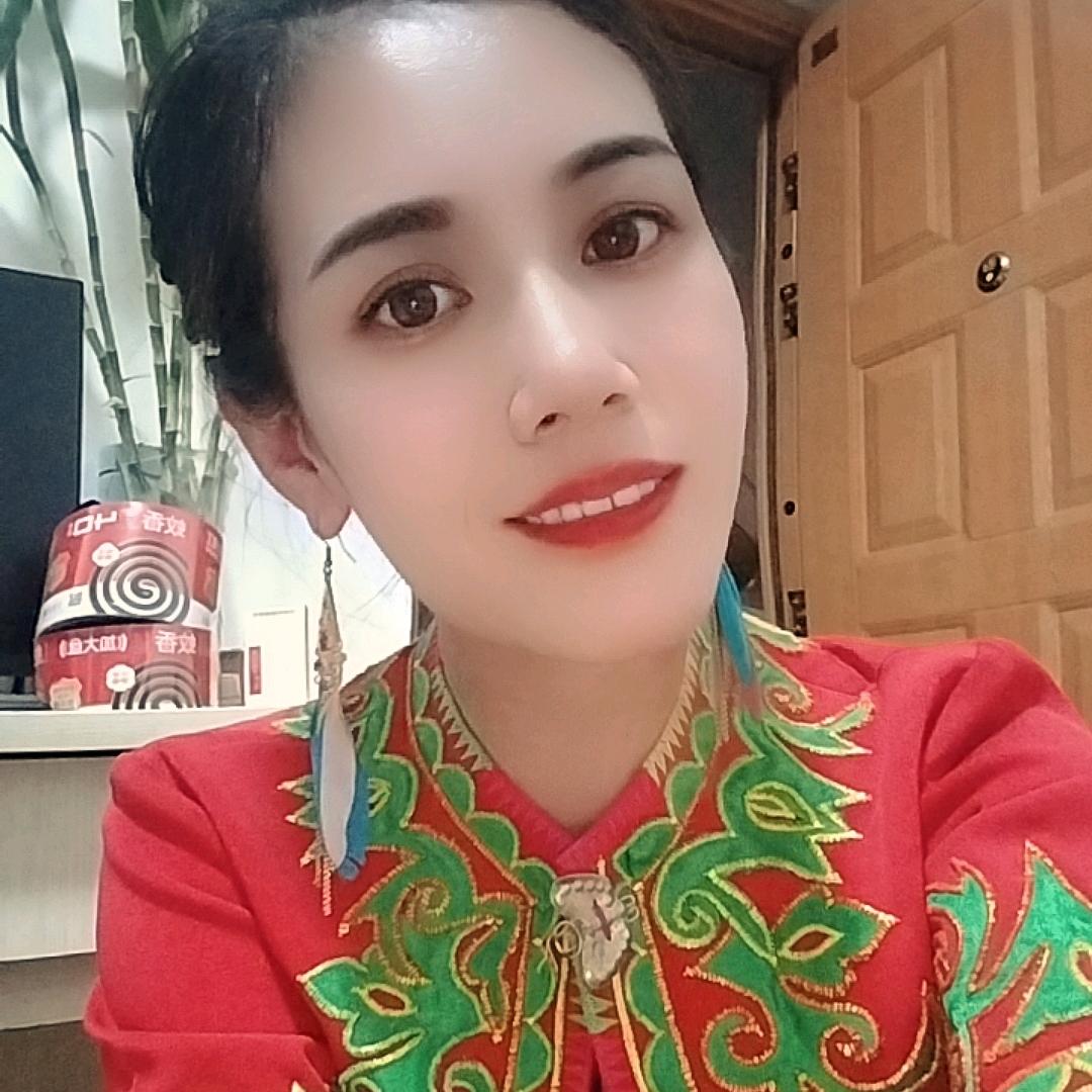 哈尼姑娘