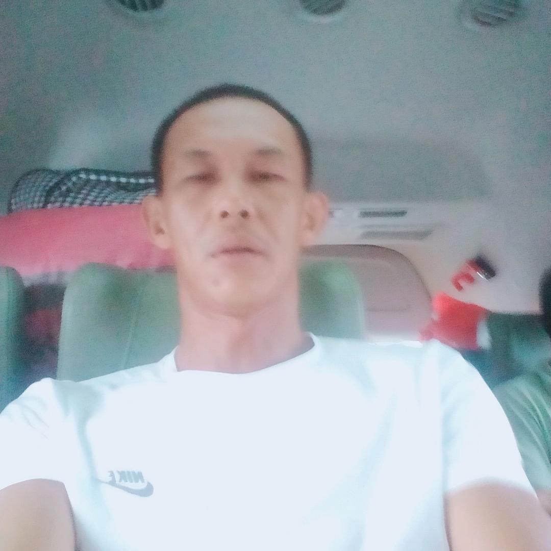 伍佰突然的自我