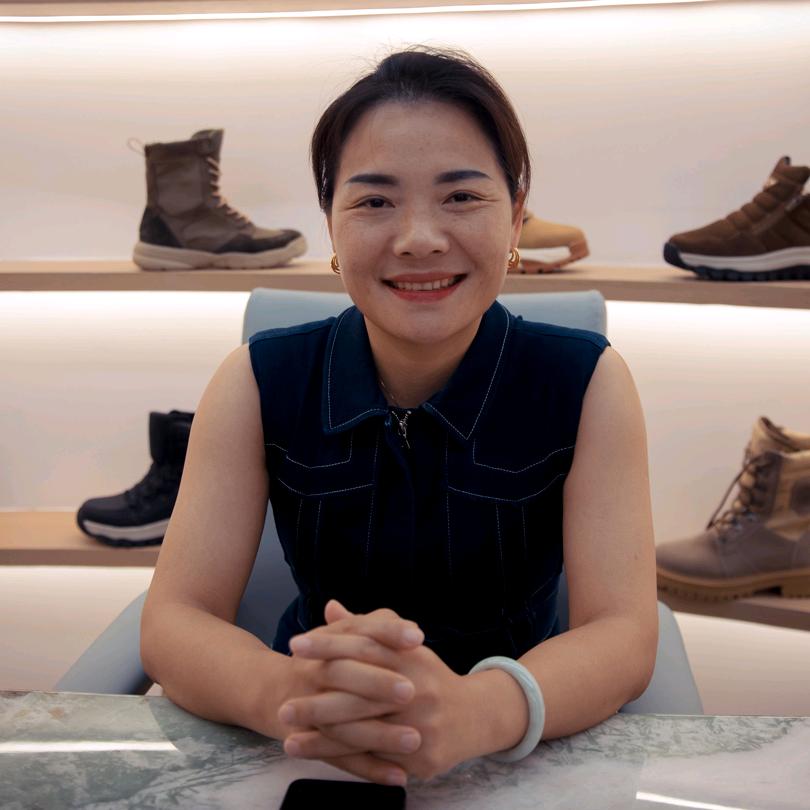 益狮龙漯河市益狮龙户外用品有限公司男鞋专卖店