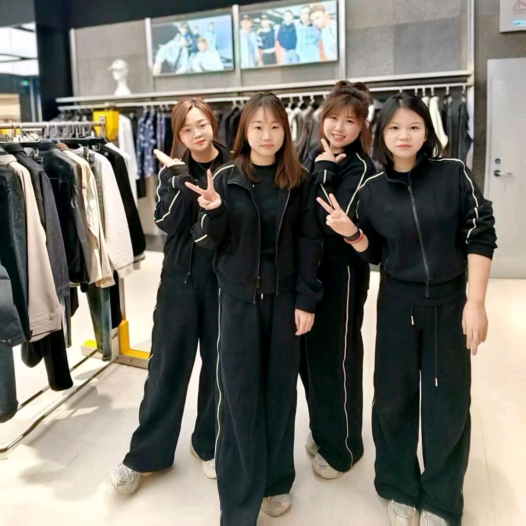 长沙星沙永旺梦乐城男装店