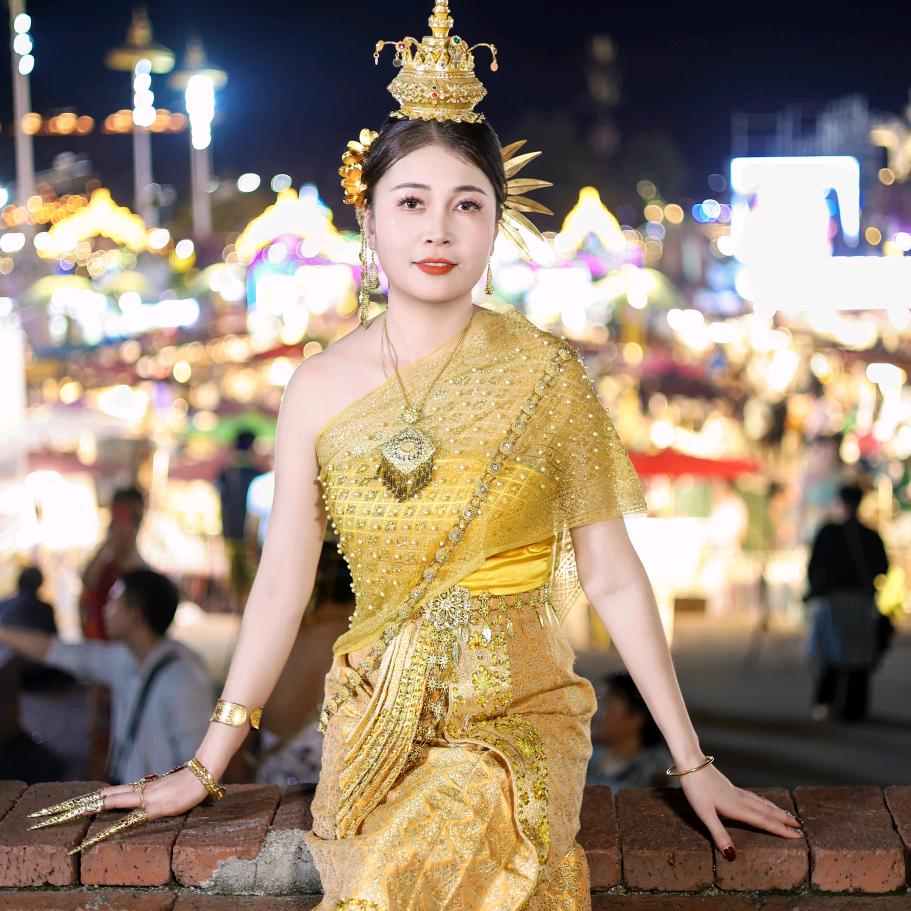 小晴儿（不要连赞）