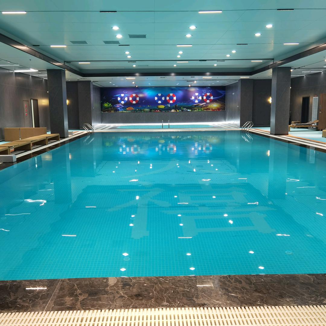 鸿雁天禧游泳馆