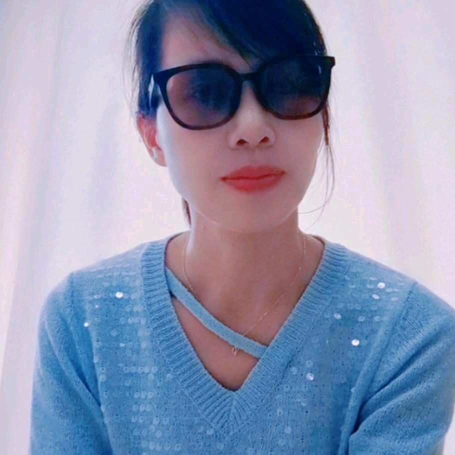 熹涌市场服装店《Adele》