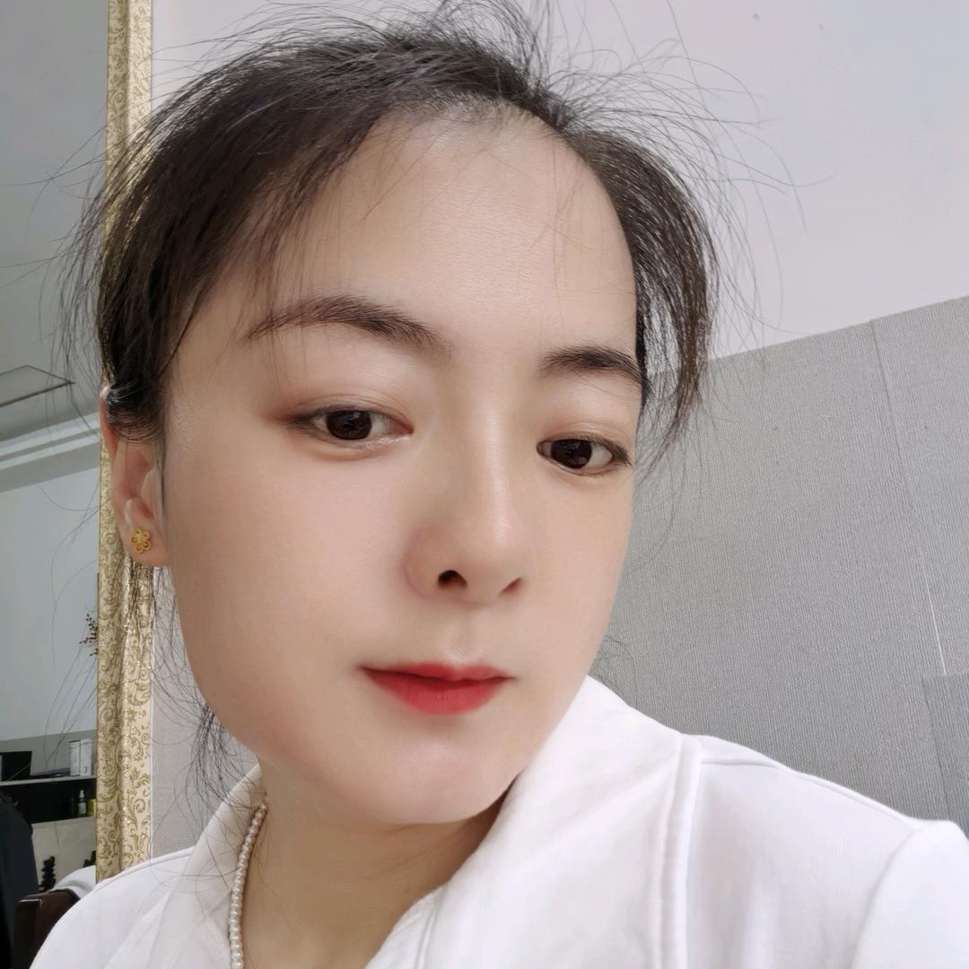 @小霞🌈