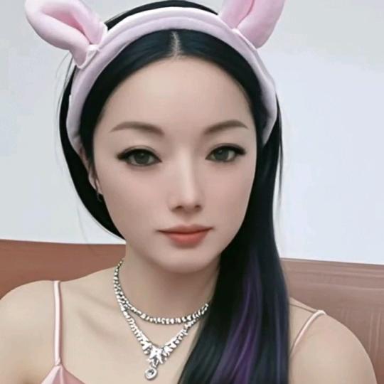 ꧁༺🦋薛᭄小萍果🍎🦋༻꧂