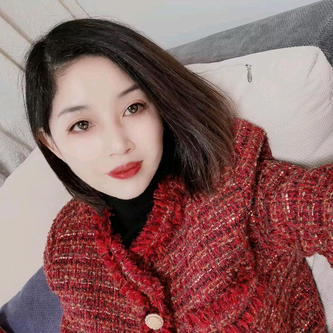 暖暖（每天晚上八点十分开播）