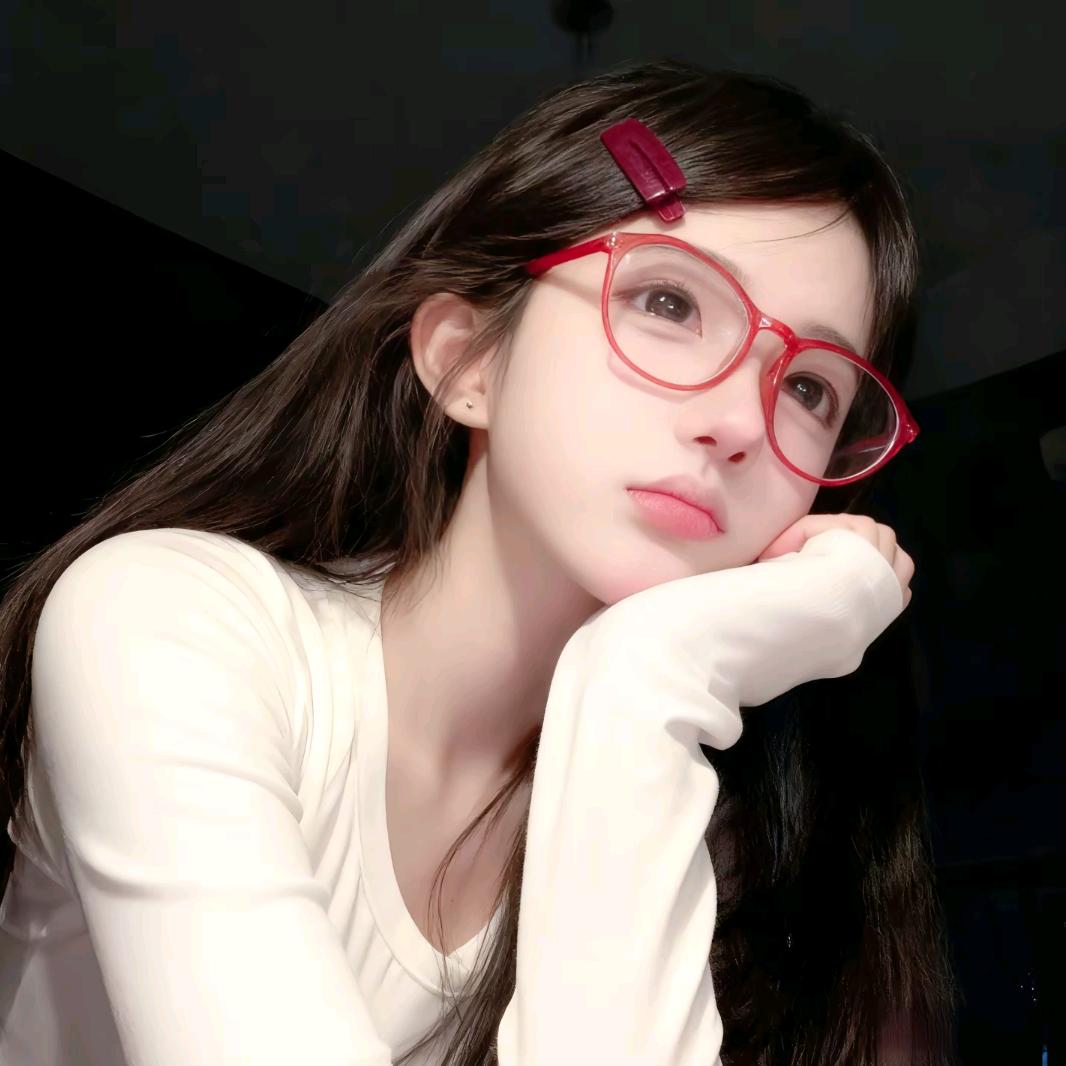 🍓草莓味的猫🐱