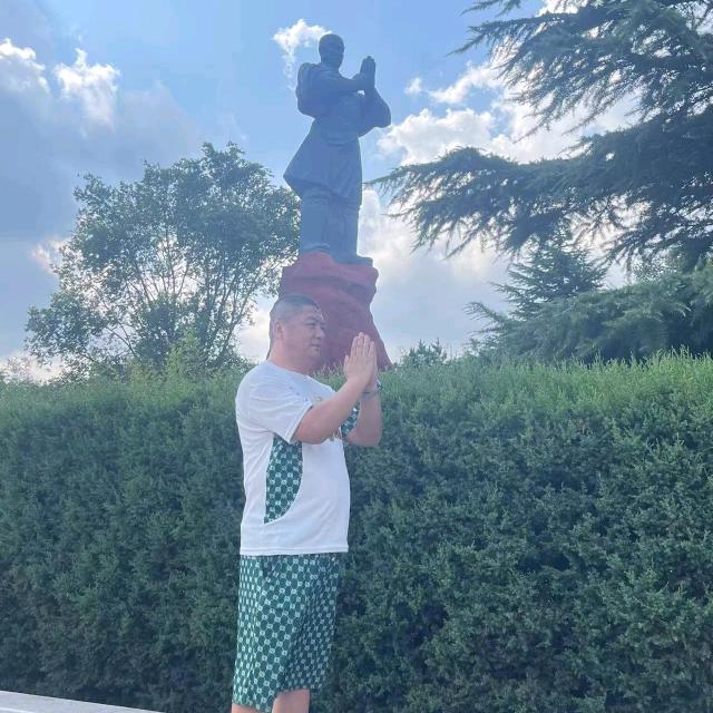 深情不过陪伴。