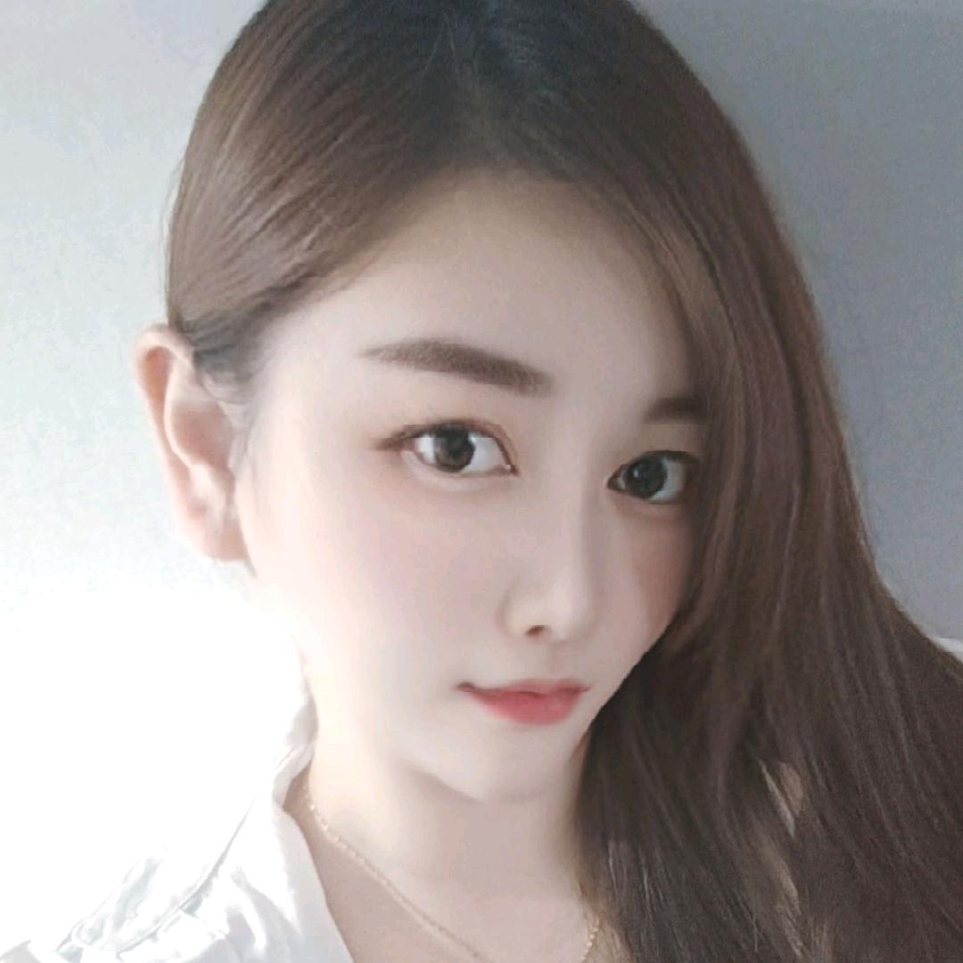 卖护肤品的小姐姐💞