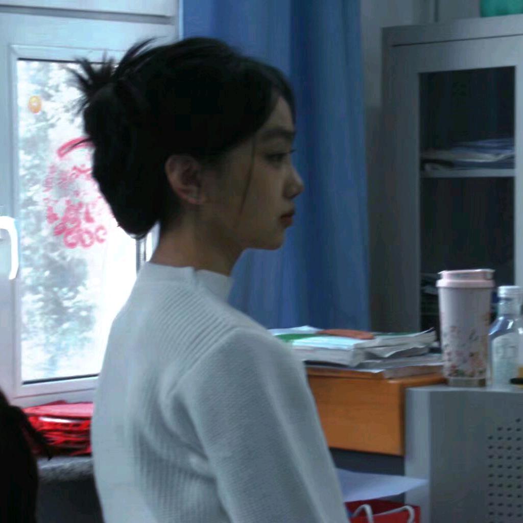 不知淼凌月
