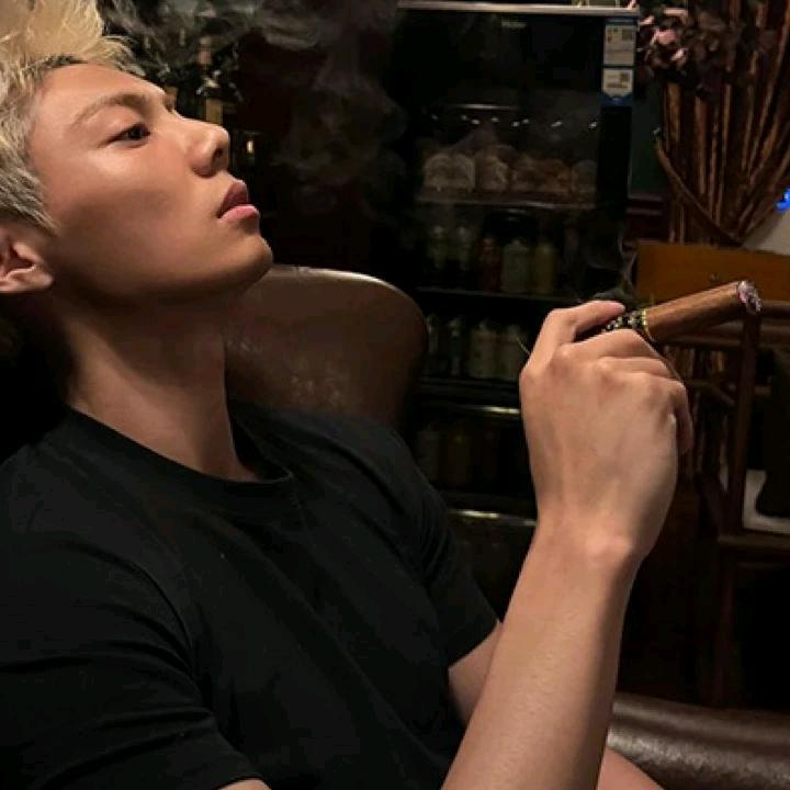 。