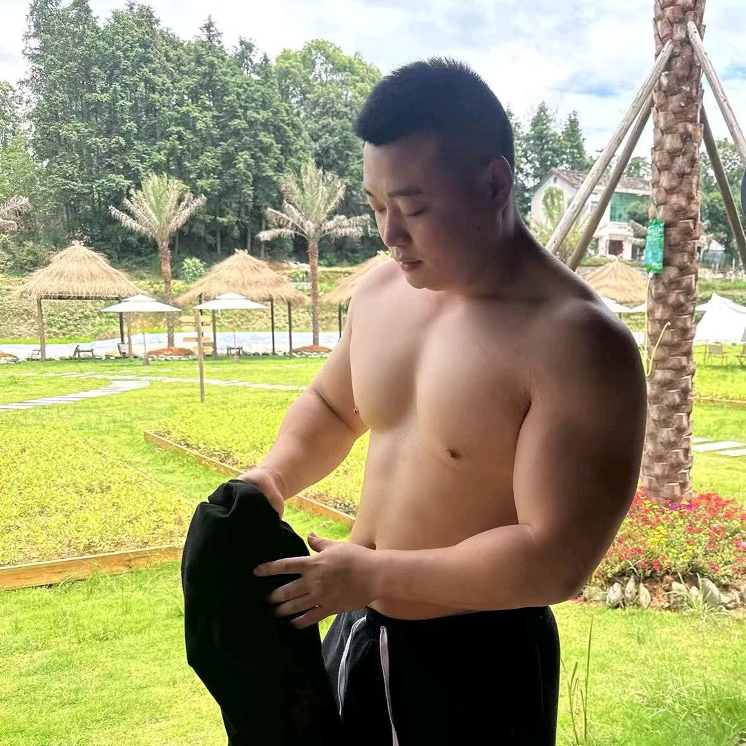 杨杨得亿