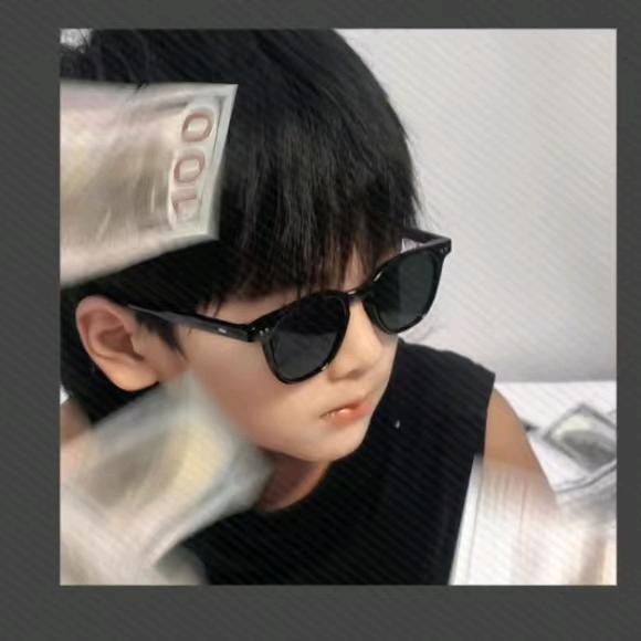 嘻嘻，不嘻嘻
