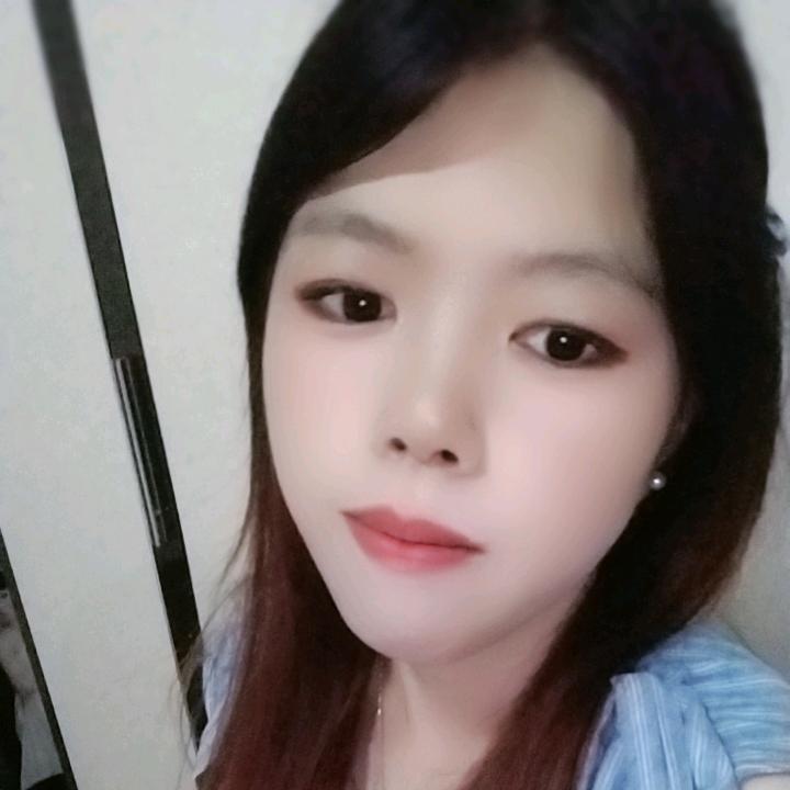 芯芯吖🎀