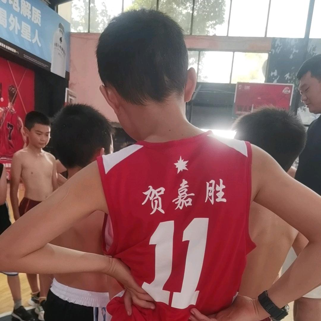 篮球小胜哥