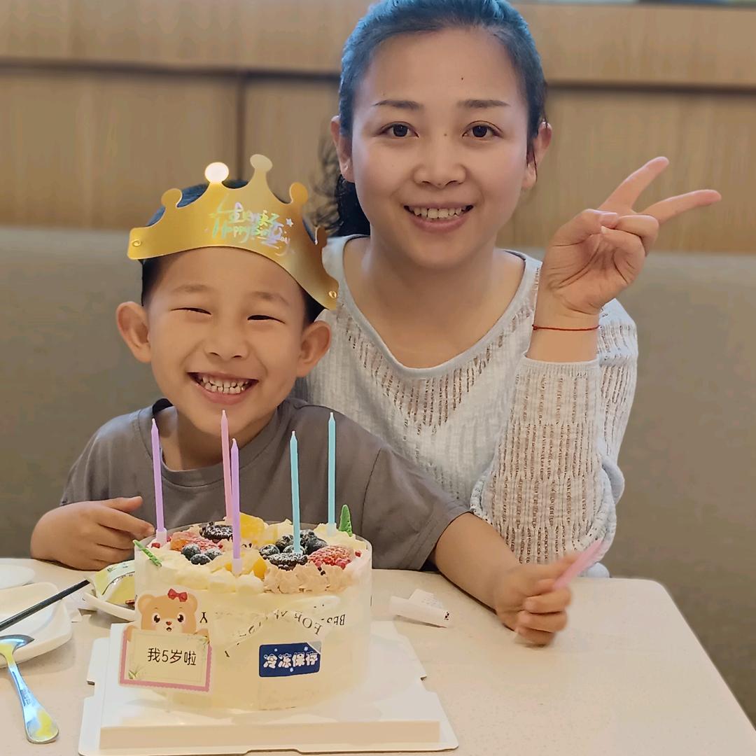 世纪缘名泉广场店帅帅