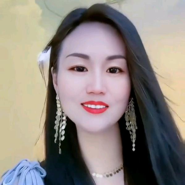 开心姐穿搭