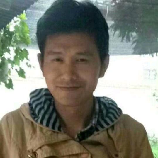 爱唱歌爱拍摄风景的我