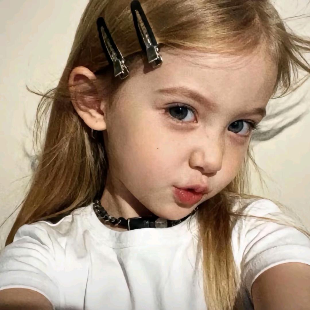 臭鱼小奶盖ᰔᩚ