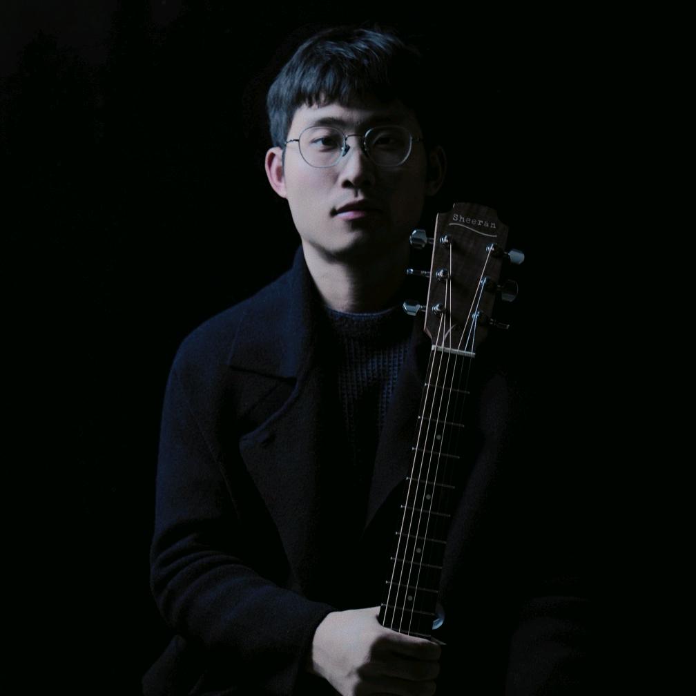 阿窦指弹吉他