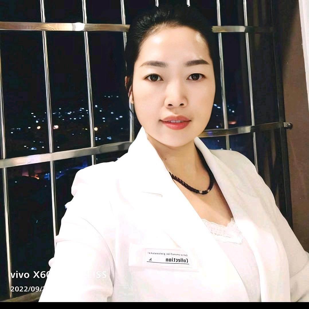 龙龙穿搭。