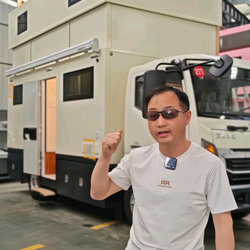 程力新富房车亮哥