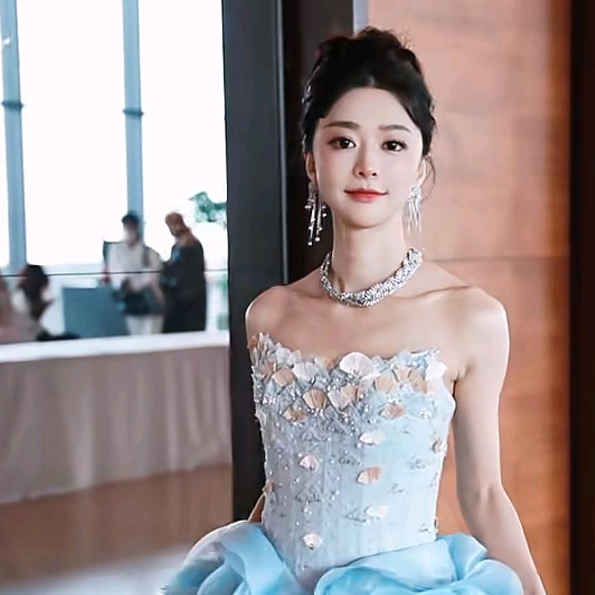 乔儿女装{爆款返场}