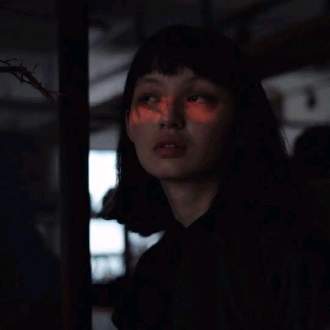 正在拉屎中……